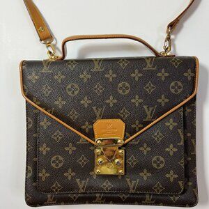 Medium Size Stylish Brown Rep Shoulder Handbag  – Vintage - Classic & Versatile